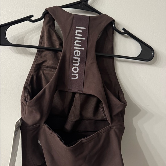 Lululemon Logo Elastic Everlux Shelf Tank NWT Size 4. - Picture 5 of 7